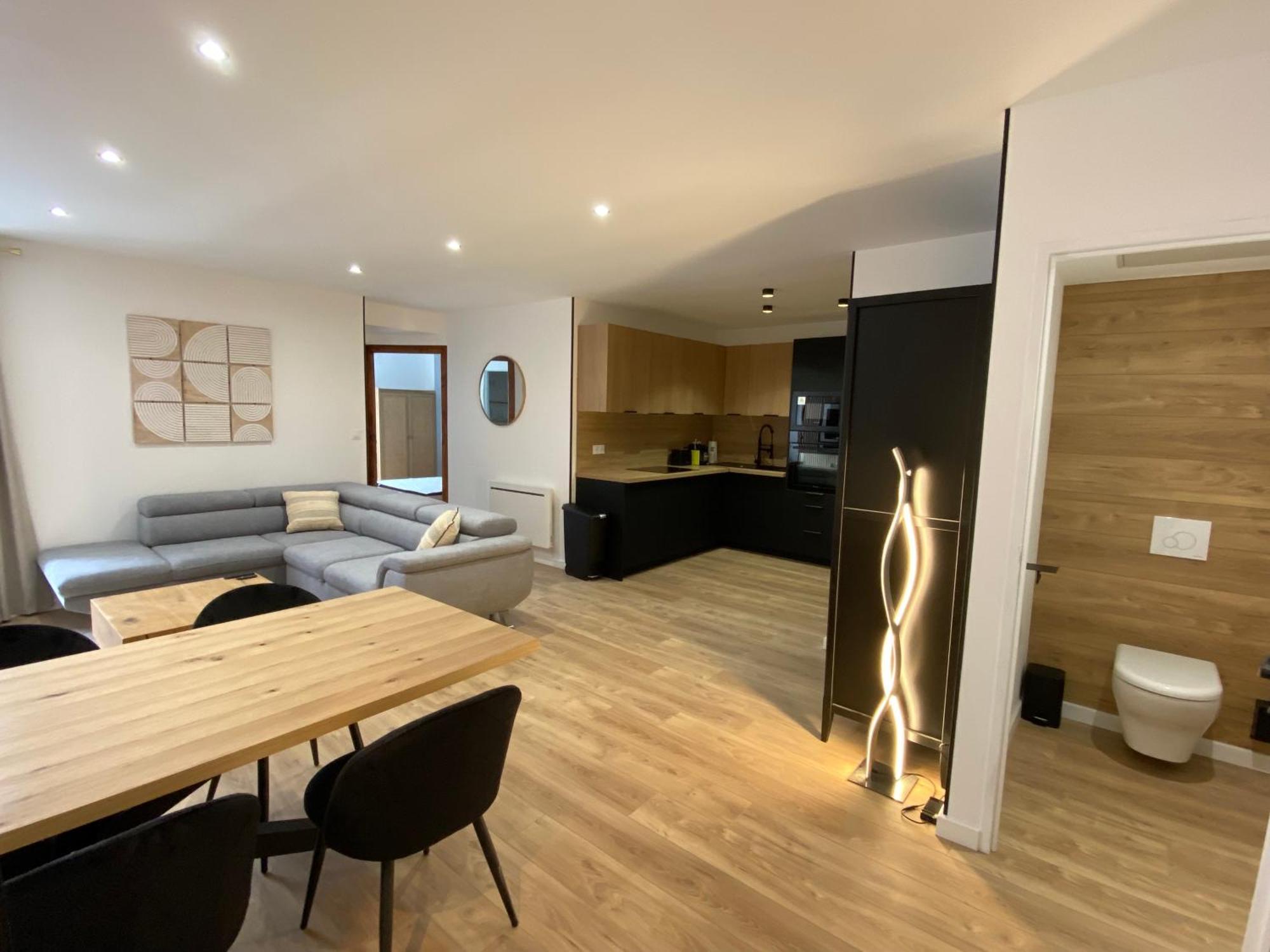 Madonna Elegance, Proche Sanctuaire, 95M2 Apartman Lourdes Kültér fotó