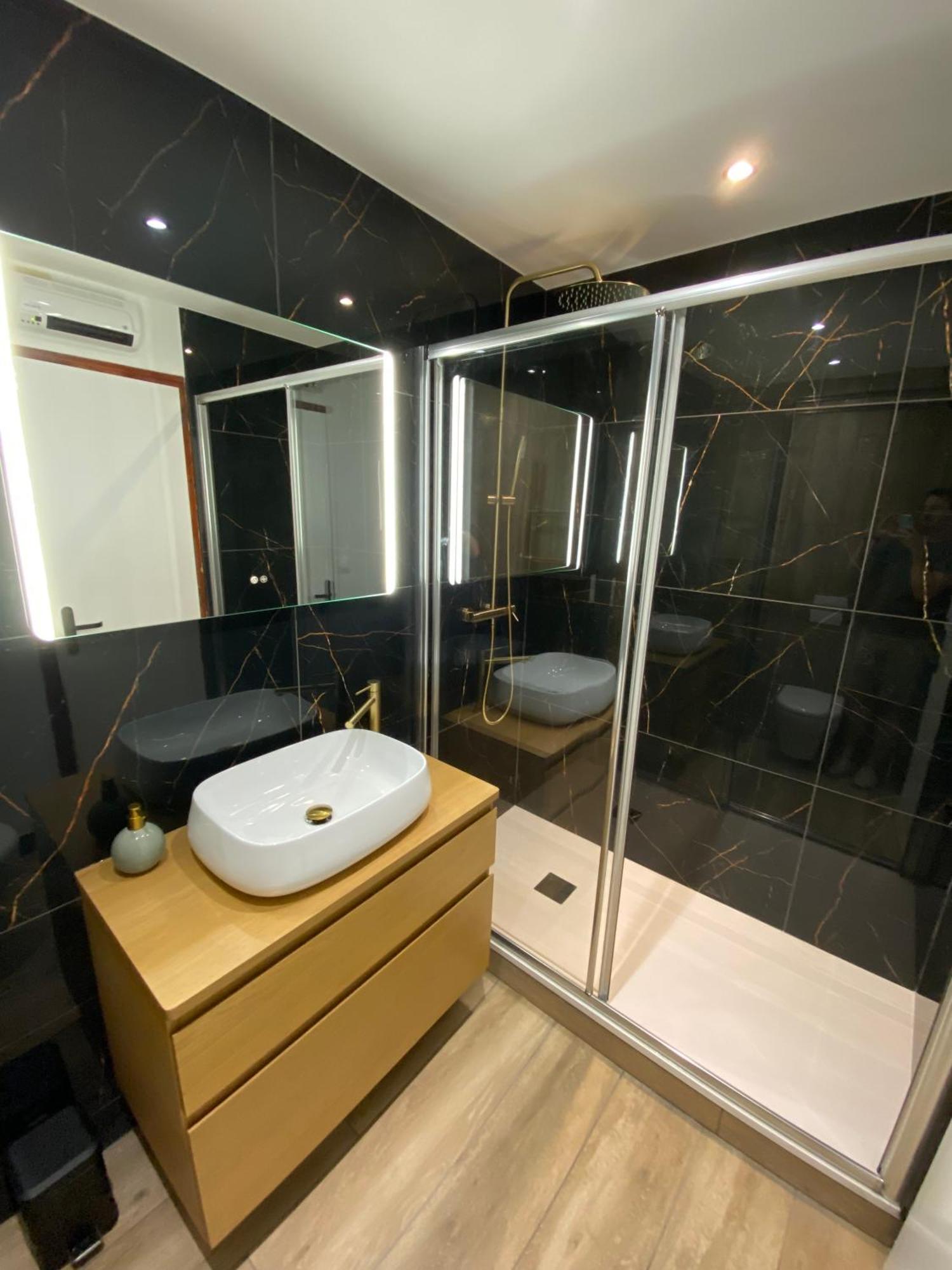 Madonna Elegance, Proche Sanctuaire, 95M2 Apartman Lourdes Kültér fotó